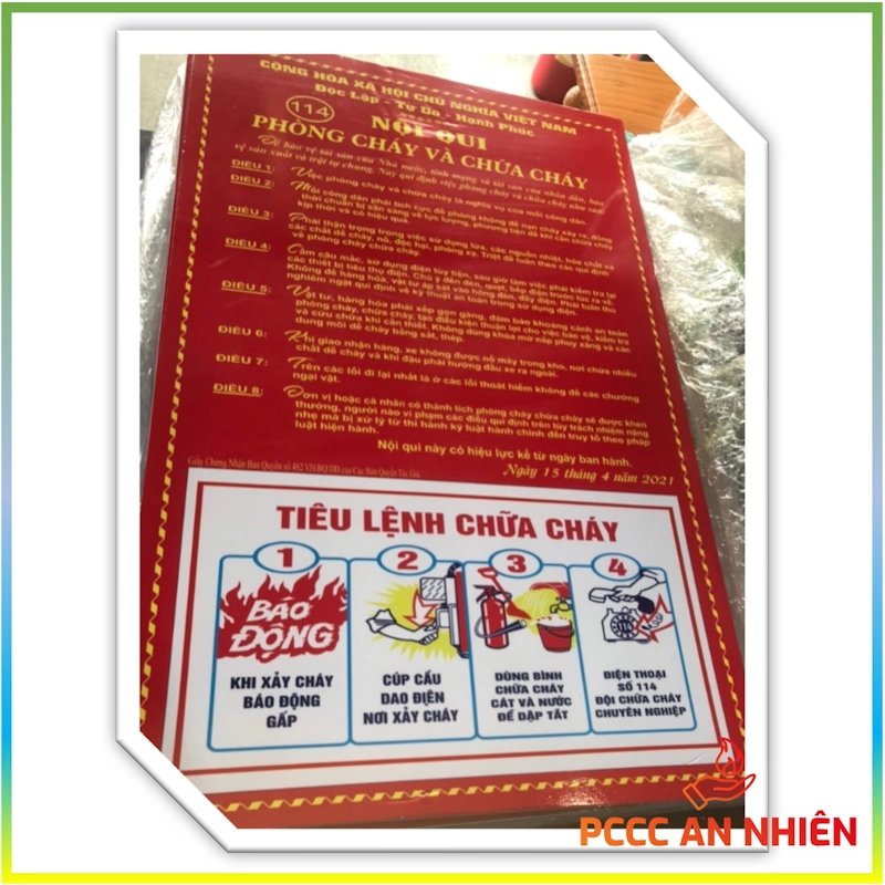 Hình ảnh sản phẩm Bộ nội quy và tiêu lệnh PCCC bằng mica 2 trong 1